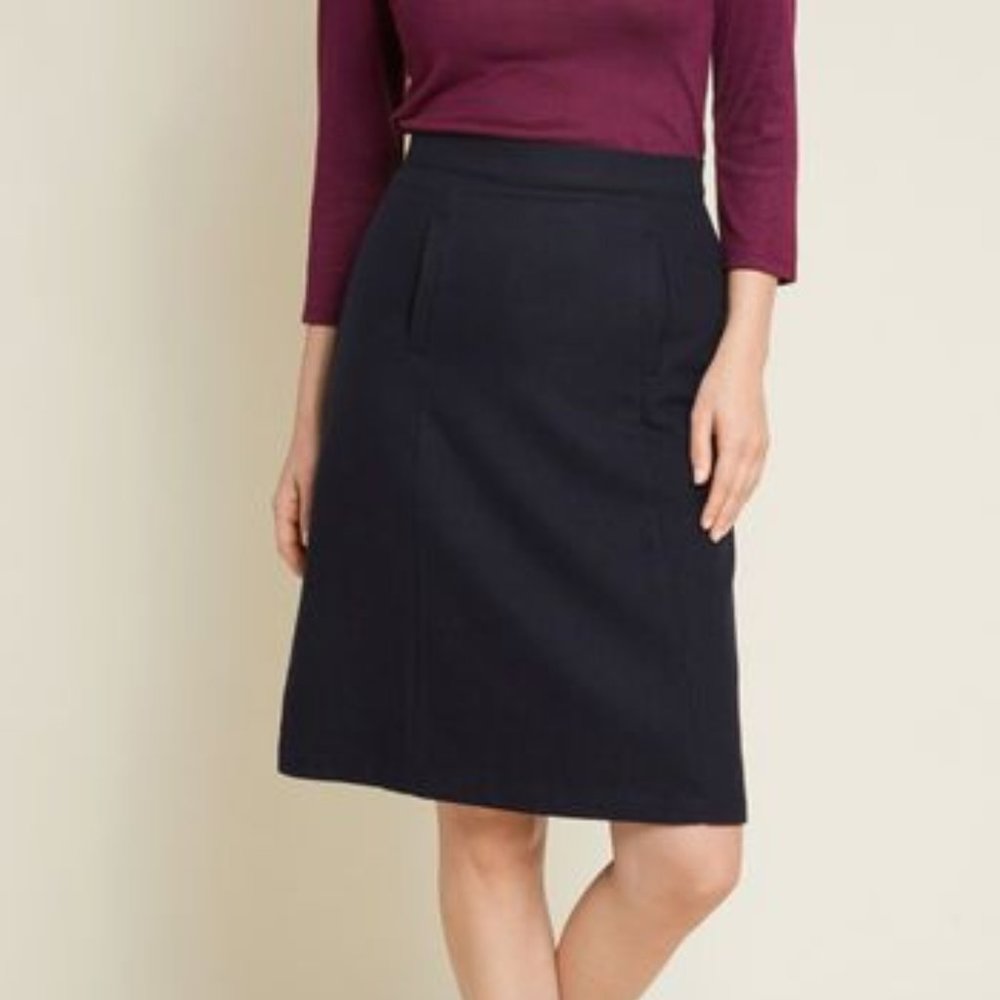 Modcloth Navy Teach and Every Day Wool Skirt Size L